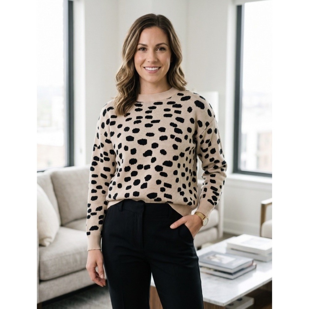 Harper Heritage Tan/Black Brush Stroke Polka Dot Crew Neck Sweater. Size Medium